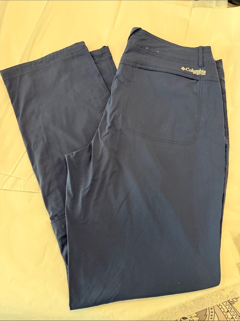 Columbia Navy Blue Women's outdoor hiking pants with Logo